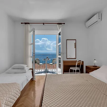 Beachfront Ana فندق مبيت وإفطار